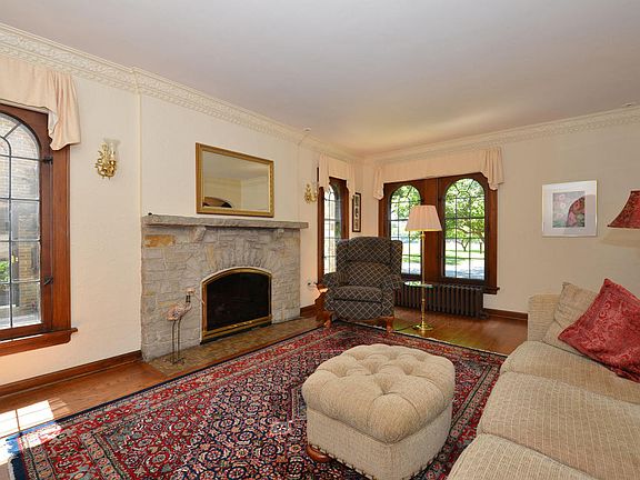 4th image of 5158 N Ardmore Ave