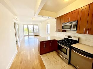 26-38 28th St #3A, Astoria, NY 11102