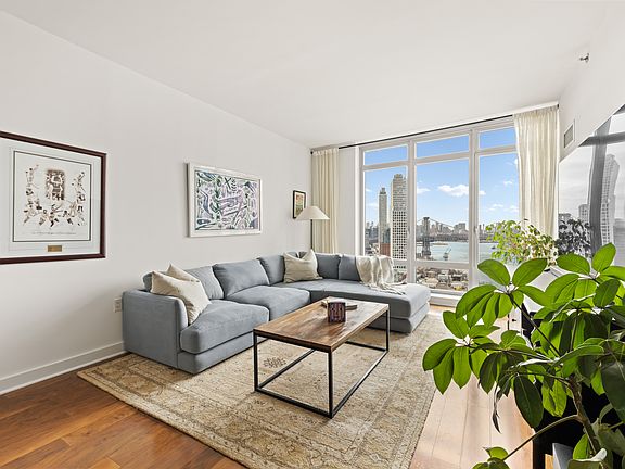 4th image of 2 Northside Piers APT 21B