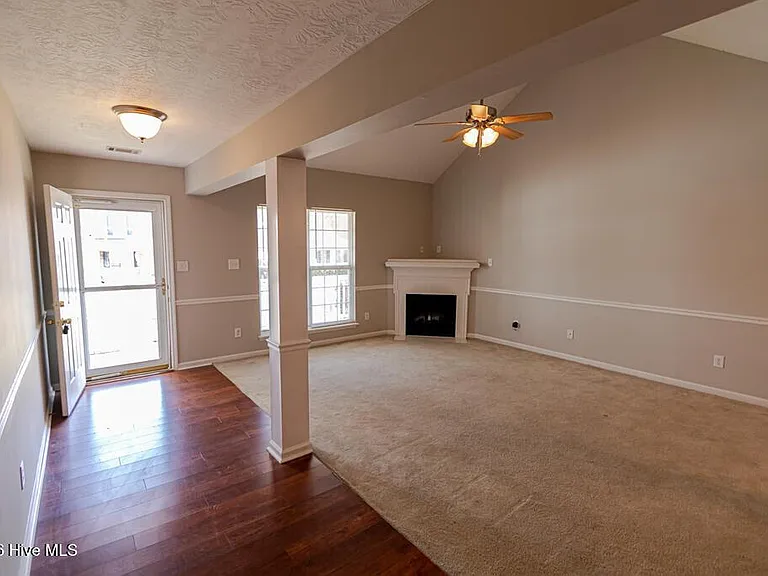 7624 Pleasantville Way — Photo 47