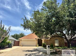 1711 E 21st St, Mission, TX 78572