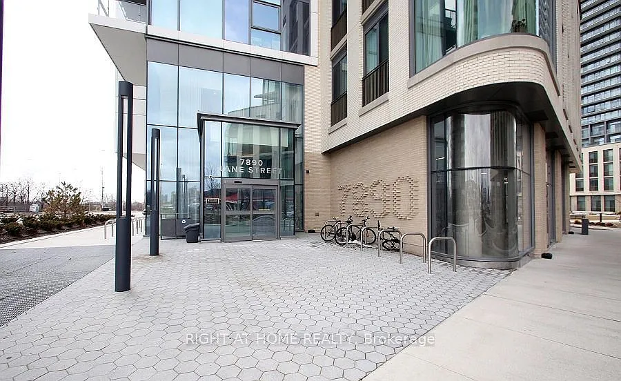 2 bed, $2,448 — Photo 3