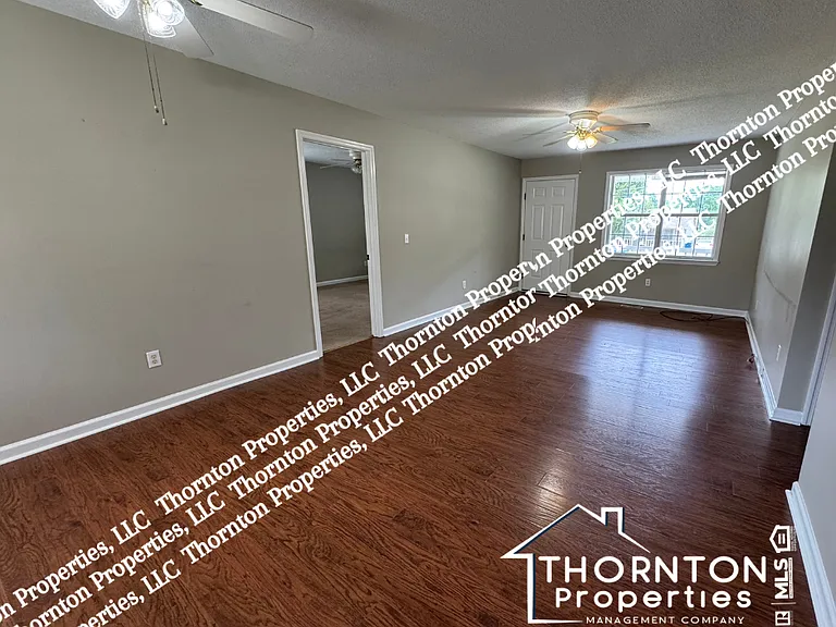 130 Nicki Ln — Photo 4