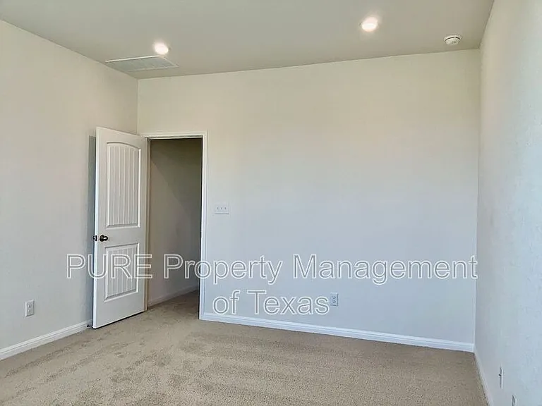 2204 Cornfield Dr #A — Photo 7