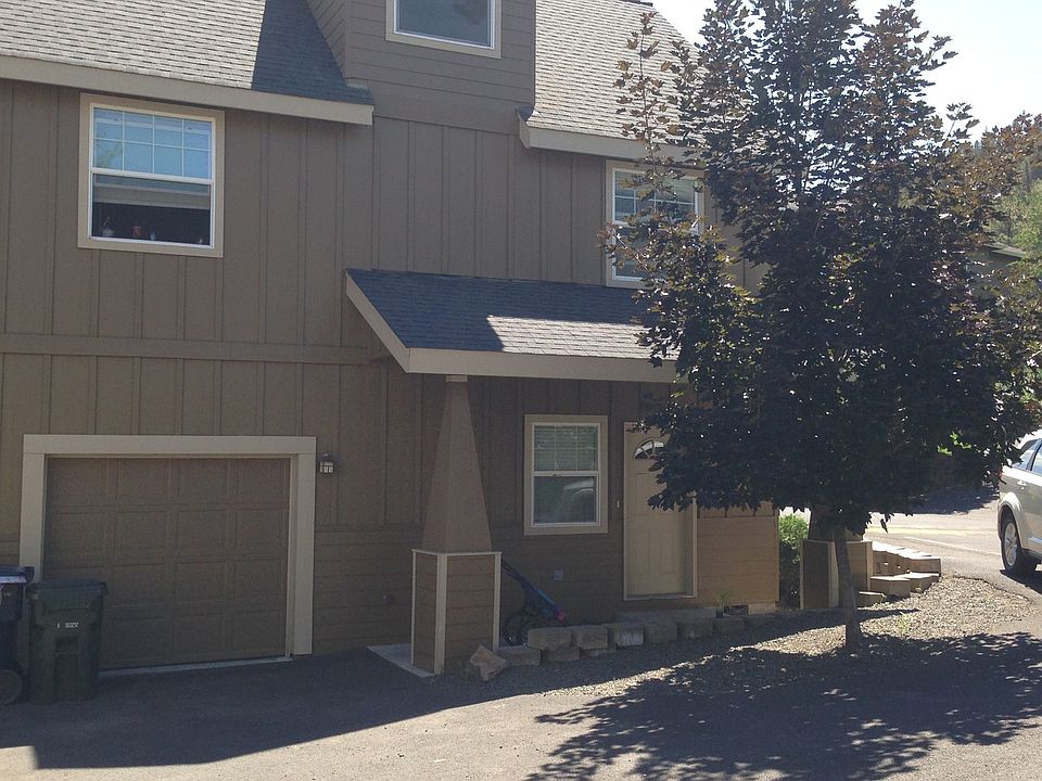 1st image of 1754 NE Lotus Dr