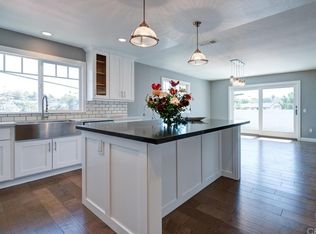 339 Avalon Dr, Vista, CA 92084