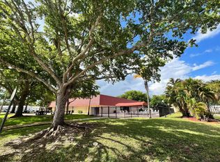 620 NW 217th Ter, Hollywood, FL 33029