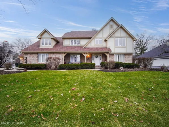 9001 Royal Dr, Burr Ridge, IL 60527