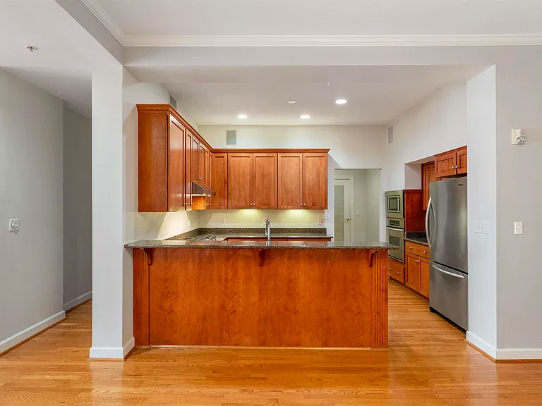112 5th St SE #3D — Photo 8