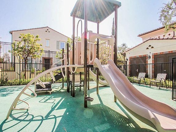 Community kid's play area (enclosed area)