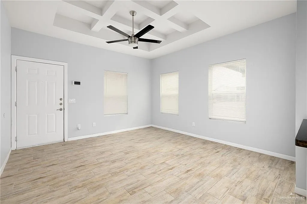 2 bed, 2.0 bath, 943 sqft, $975 — Photo 3