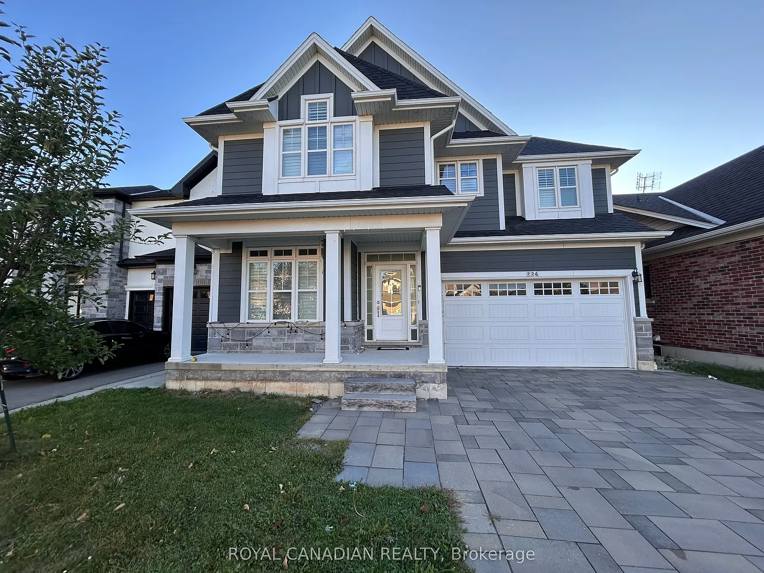 4 bed, $2,890 — Photo 1
