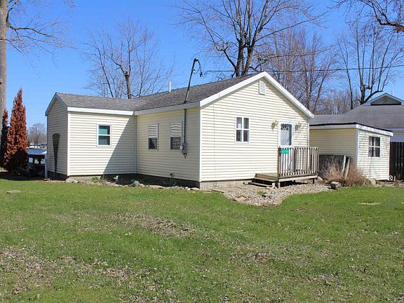3rd image of 195 E Frantz Dr
