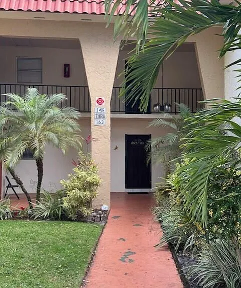 161 Lake Frances Dr #161 — Photo 2