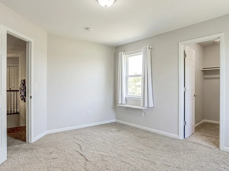 1395 E 100th Ln — Photo 52