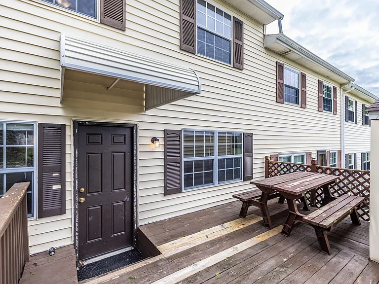 188 Chester Ct #1 — Photo 23