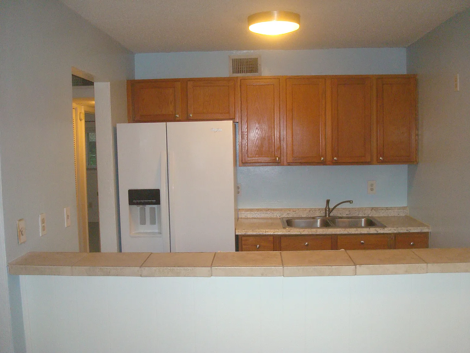 2 bed, 788 sqft, $1,200 — Photo 1