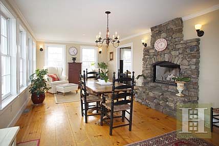 3rd image of 60 Cotswold Dr