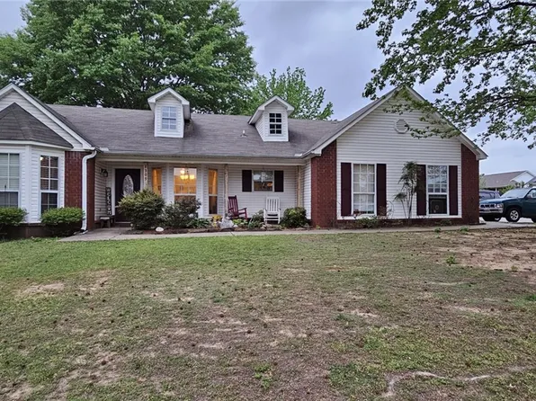 2309 Onyx Cir, Van Buren, AR 72956