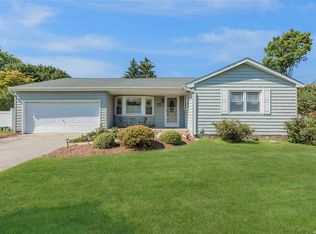 512 Pulaski Rd, Greenlawn, NY 11740