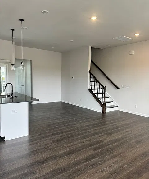 5724 Runnel Way — Photo 9