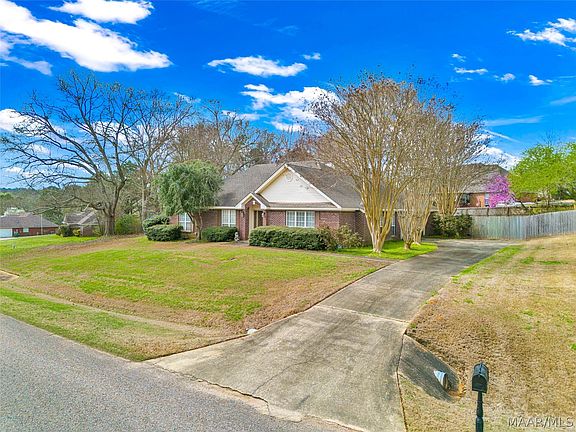 3rd image of 472 Richfield Rd