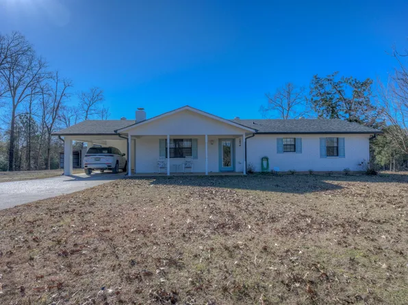 832 Pine Hill St, Coushatta, LA 71019