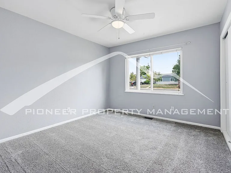 2733 S Glencoe St — Photo 14