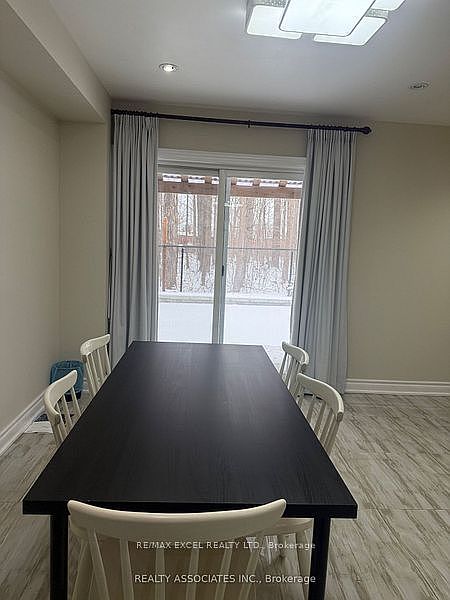 Toronto House for rent - 4 Bedrooms — photo 9