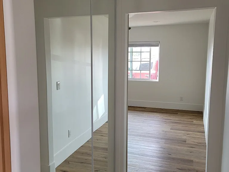 1325 Douglas Dr #A — Photo 8