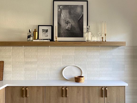 4th image of 12014 Kling St APT 21