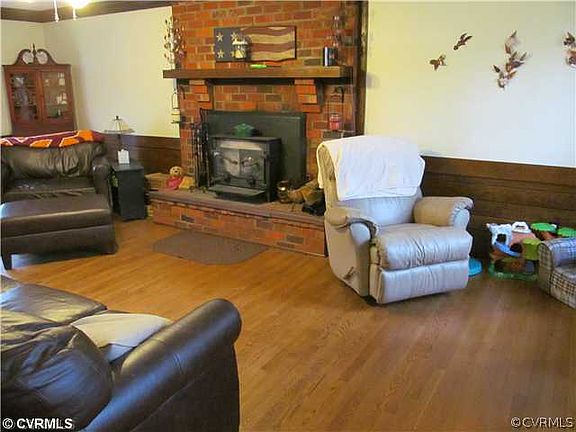 2nd image of 4411 Heritage Woods Ct