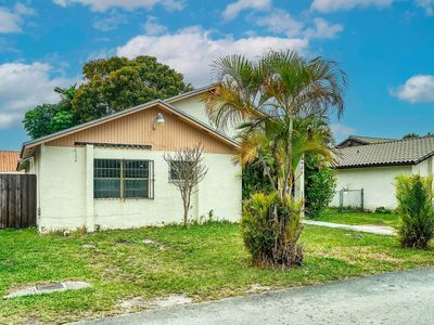 602 SW 99th Place, Miami, FL, 33174
