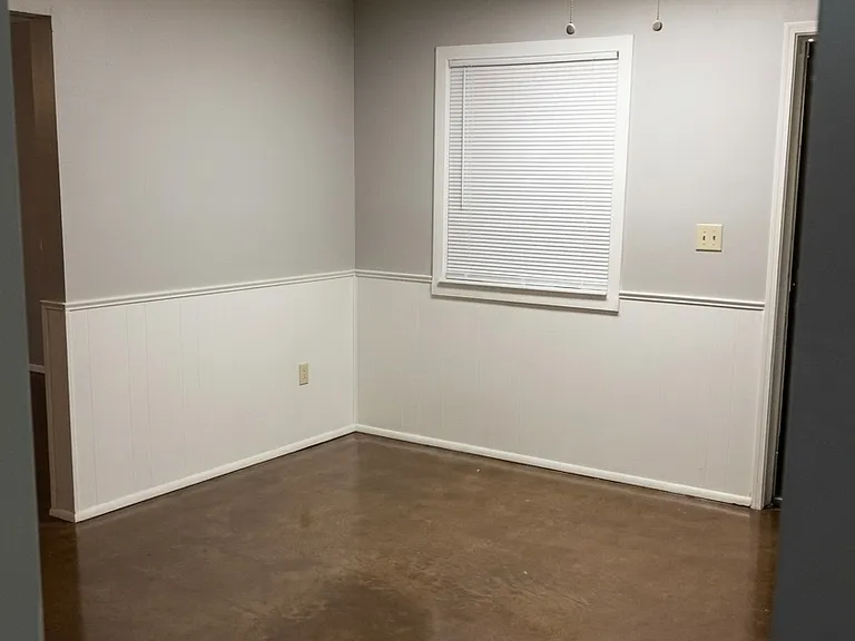 Kitchen opposite side
