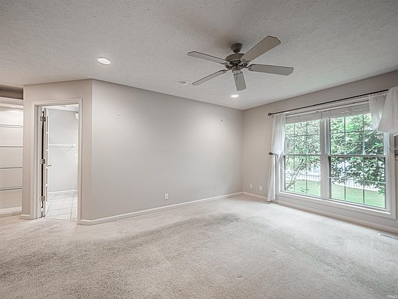 4th image of 2844 Bailey Ln