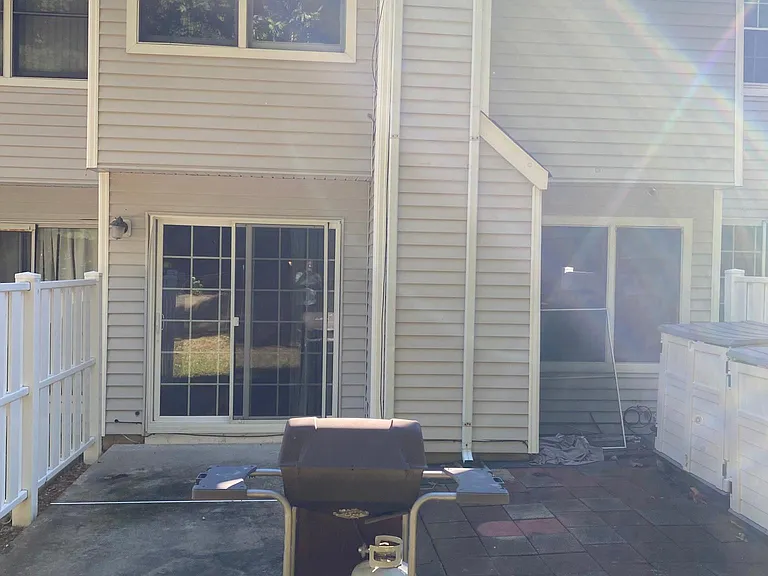 81 Woodmere Dr — Photo 22