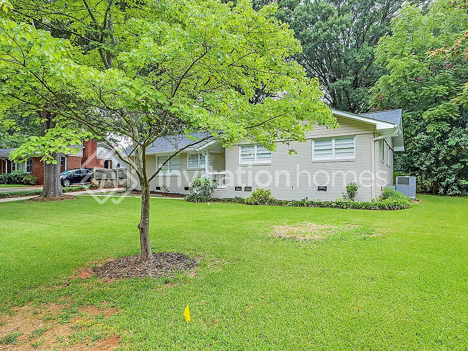 3521 Edsel Pl