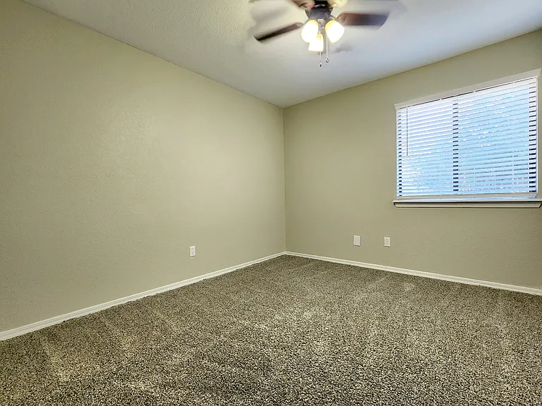 11703 Lorene Ave — Photo 14