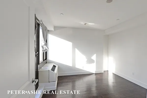 Rented by Peter Ashe | media 28