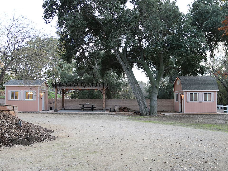 2nd image of 2755 Grand Ave
