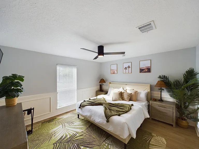 7702 Antoine Dr — Photo 29
