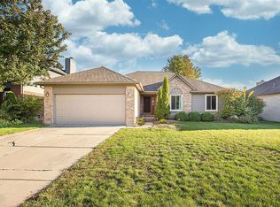31206 Partridge Ln, Chesterfield, MI