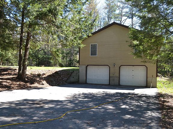 2 car garage with direct entry