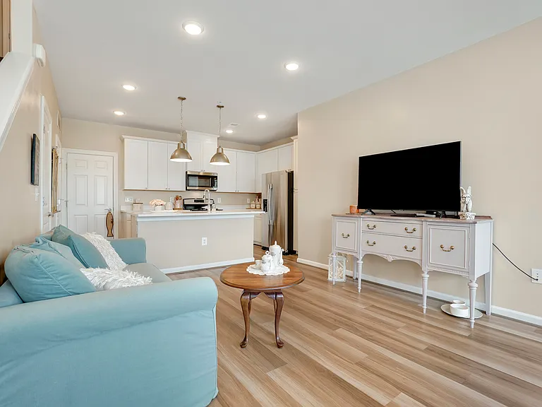 23511 Public House Rd #101 — Photo 8