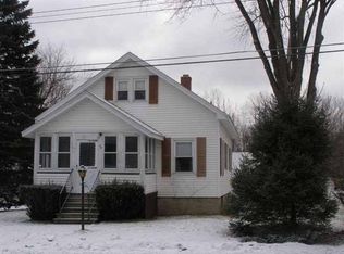 32 Whitehead St, Selkirk, NY 12158