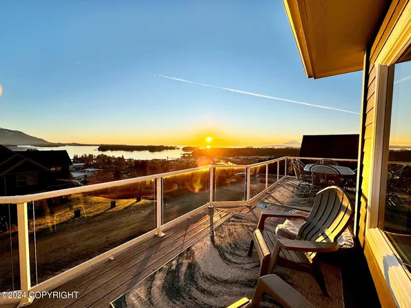 315 Eliason Loop, Sitka, AK 99835