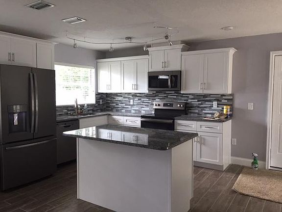 2nd image of 3127 Grange Ct