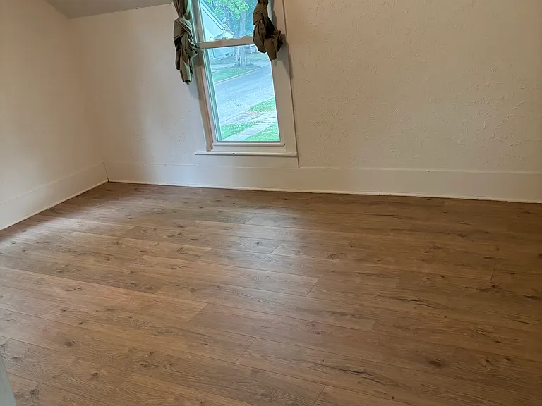 Upstairs bedroom 3