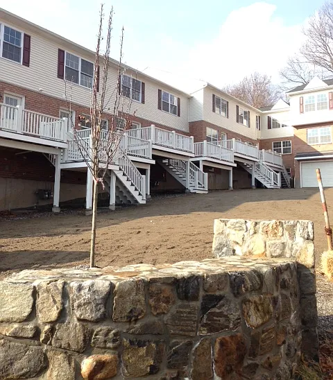 1524 Highland Ave #24 — Photo 2