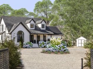 245 Marys Ln, Southampton, NY 11968